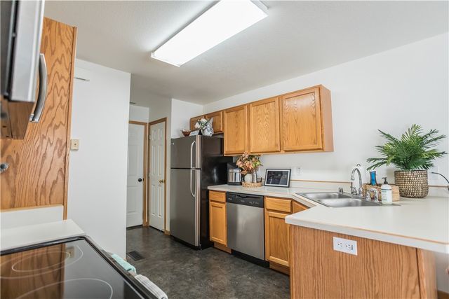 626 S 38th Street W 37, Billings, MT 59102