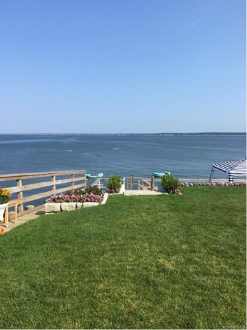 1400 Peconic Bay Boulevard, Jamesport, NY 11947