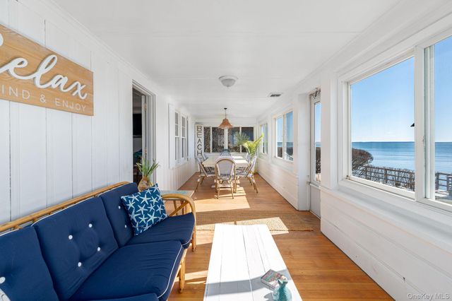 1400 Peconic Bay Boulevard, Jamesport, NY 11947