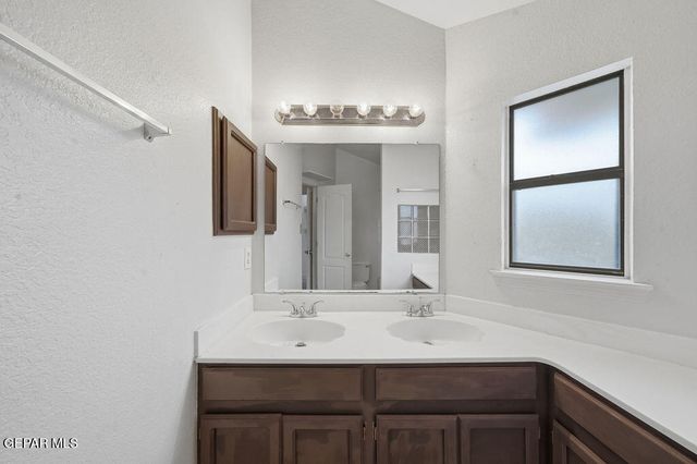 848 CLOUDBURST Drive, El Paso, TX 79912
