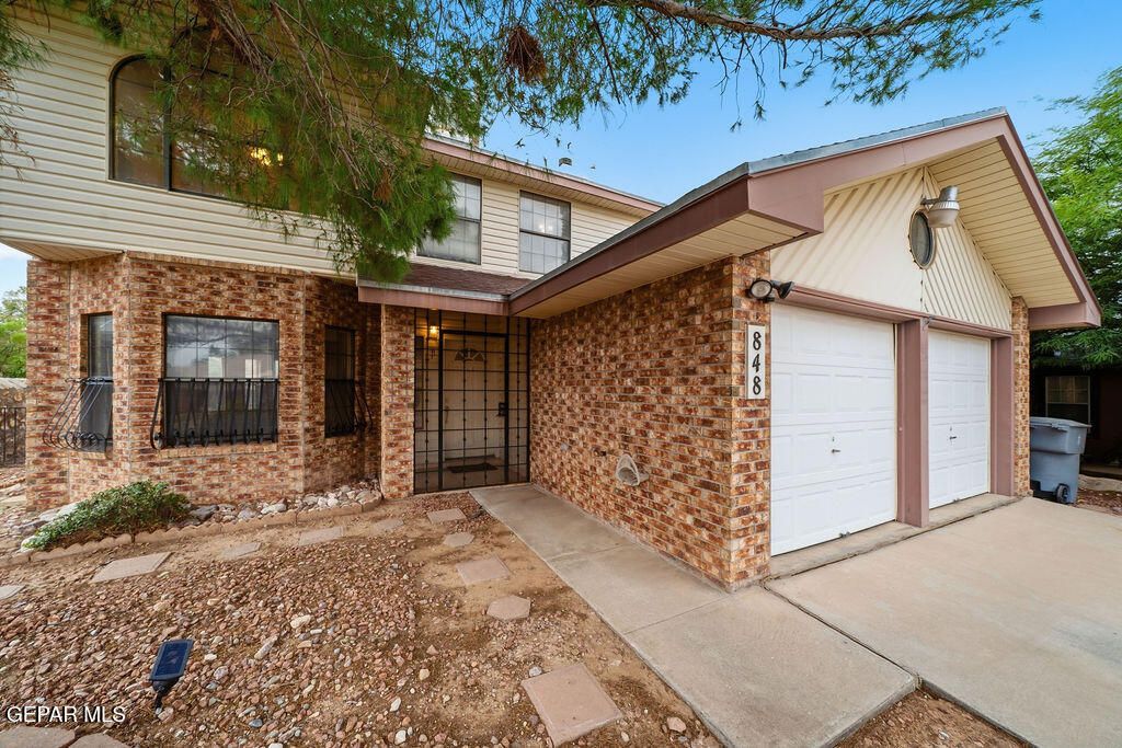 848 CLOUDBURST Drive, El Paso, TX 79912