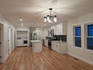 41 Oxford Ave 1, Belmont, MA 02478