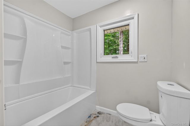 52 Luxton Lake Road, Narrowsburg, NY 12764