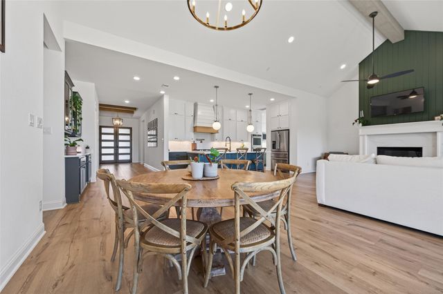 175 Shoveler Duck Way, Magnolia, TX 77354