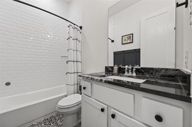 175 Shoveler Duck Way, Magnolia, TX 77354