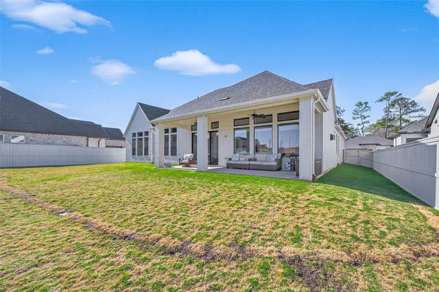 175 Shoveler Duck Way, Magnolia, TX 77354