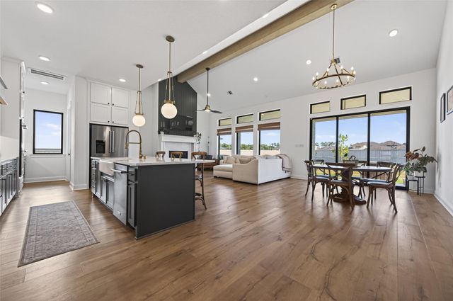 175 Shoveler Duck Way, Magnolia, TX 77354