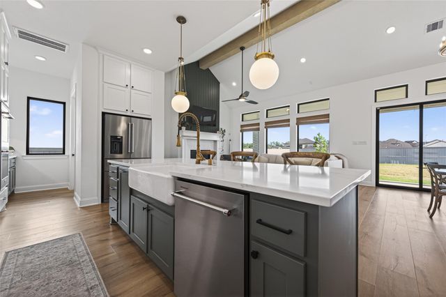 175 Shoveler Duck Way, Magnolia, TX 77354