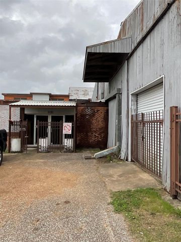 3201 Texas Avenue, La Marque, TX 77568