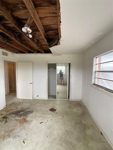 3201 Texas Avenue, La Marque, TX 77568