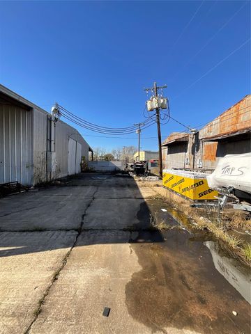 3201 Texas Avenue, La Marque, TX 77568