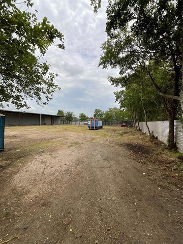 3201 Texas Avenue, La Marque, TX 77568