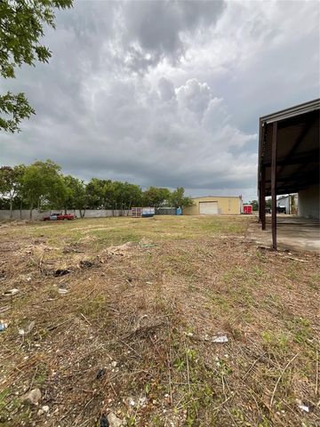 3201 Texas Avenue, La Marque, TX 77568