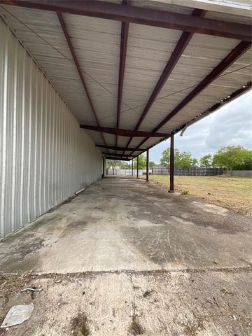 3201 Texas Avenue, La Marque, TX 77568