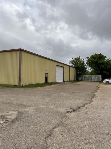3201 Texas Avenue, La Marque, TX 77568