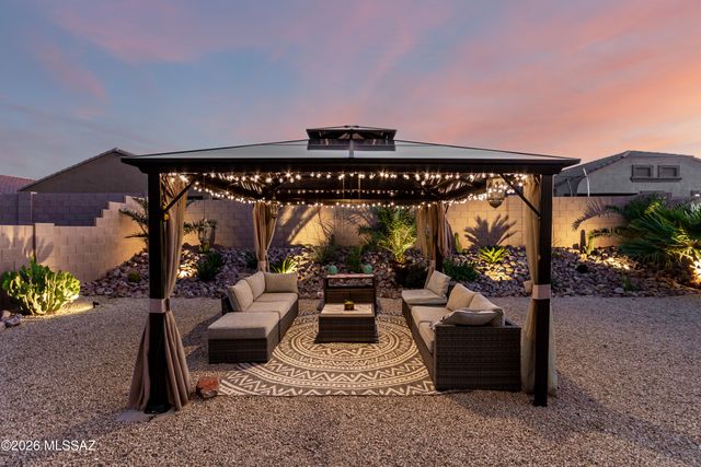 9265 W Tenaza Lane, Marana, AZ 85653