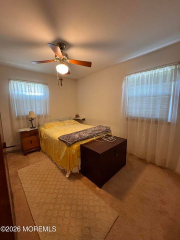 29 Robinson Road, Brick, NJ 08724