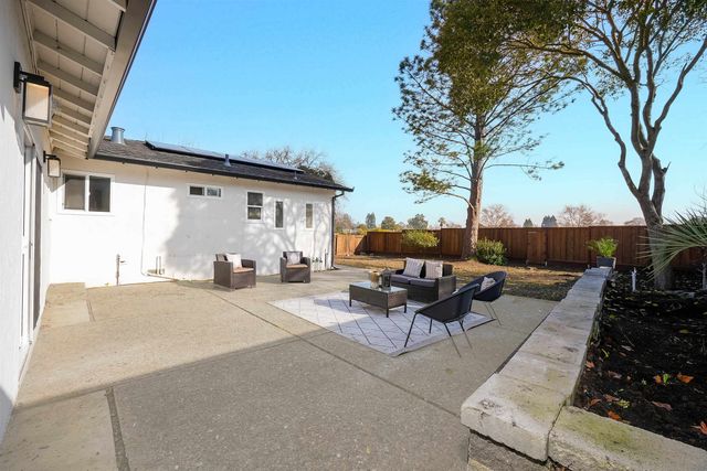 589 Maureen Ln, Pleasant Hill, CA 94523