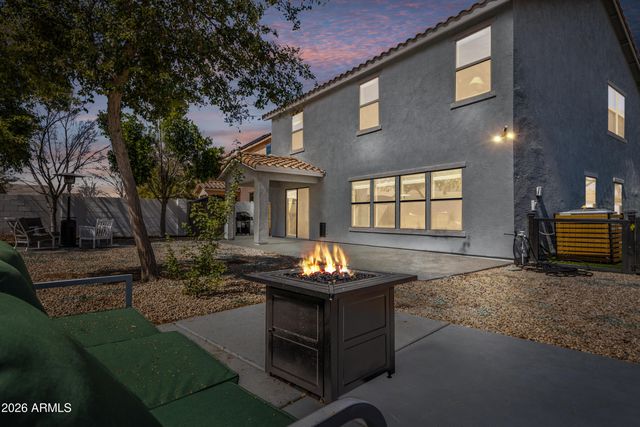 3905 W KIRKLAND Avenue, San Tan Valley, AZ 85144