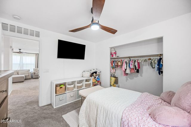 3905 W KIRKLAND Avenue, San Tan Valley, AZ 85144
