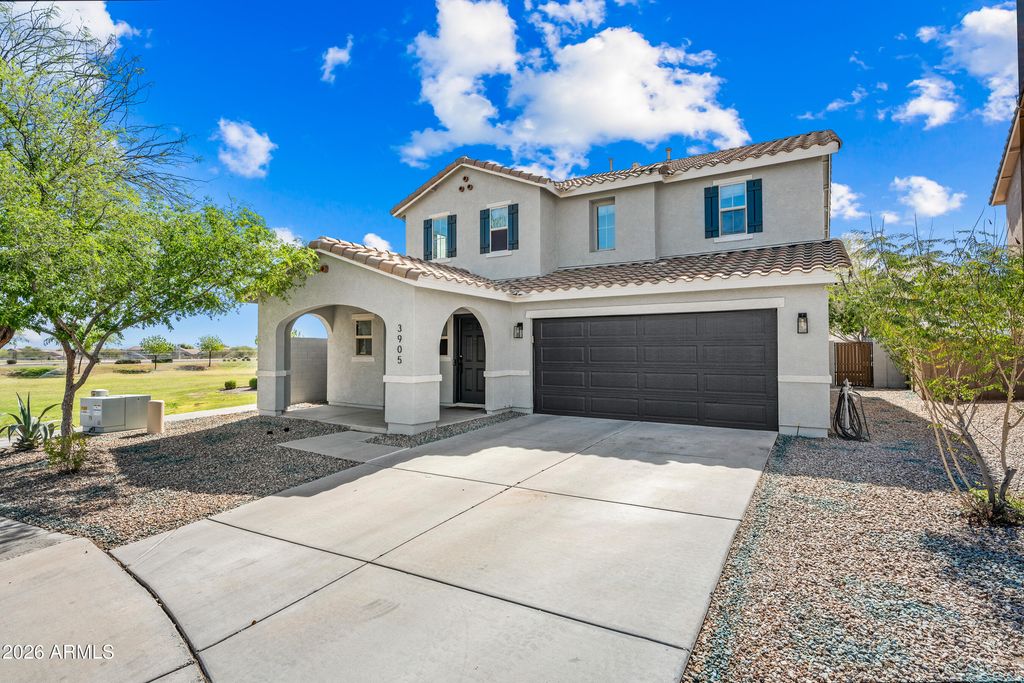 3905 W KIRKLAND Avenue, San Tan Valley, AZ 85144