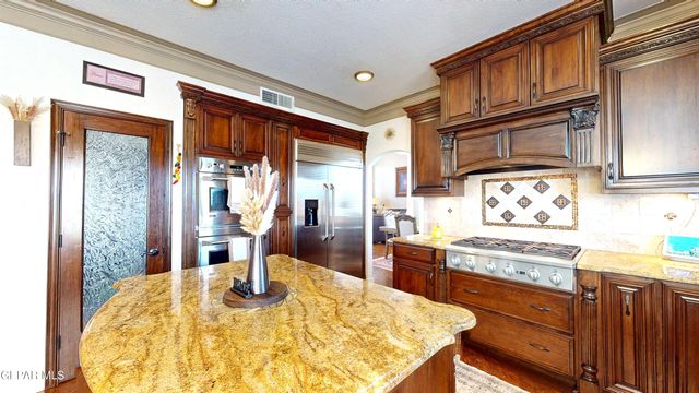 6324 La Posta Drive, El Paso, TX 79912