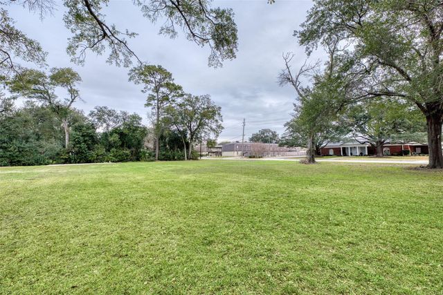 1505 East Avenue, Katy, TX 77493