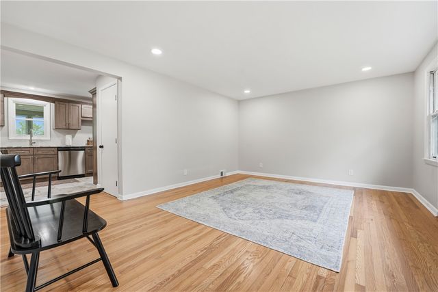 17 Shenango Rd, Neshannock Twp, PA 16105