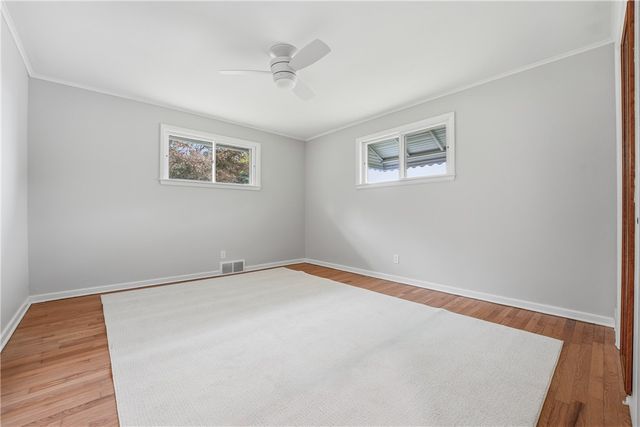 17 Shenango Rd, Neshannock Twp, PA 16105