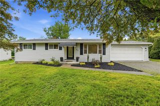 17 Shenango Rd, Neshannock Twp, PA 16105