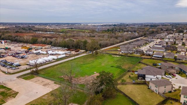 7117 Almeda Genoa Road, Houston, TX 77075