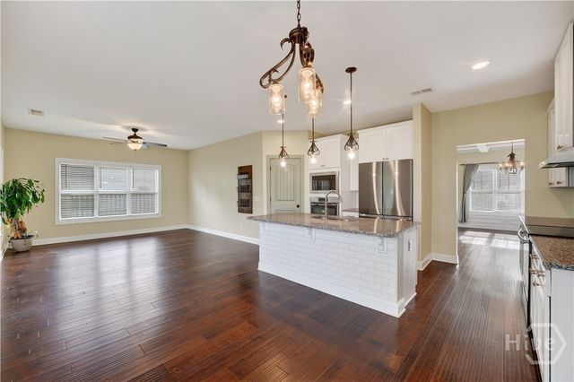 103 Cypress Loop, Bloomingdale, GA 31302