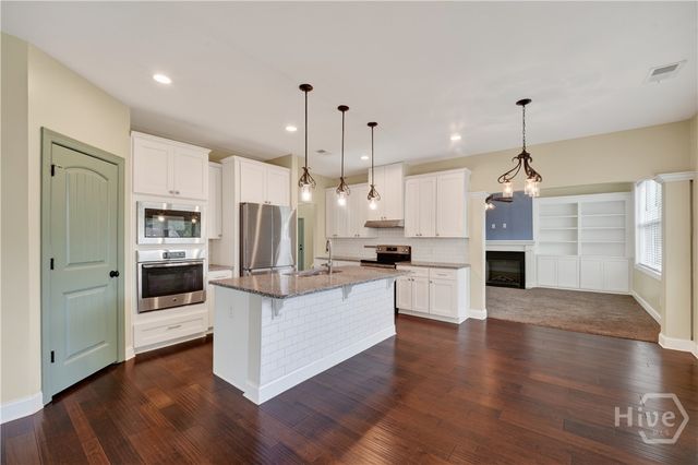 103 Cypress Loop, Bloomingdale, GA 31302