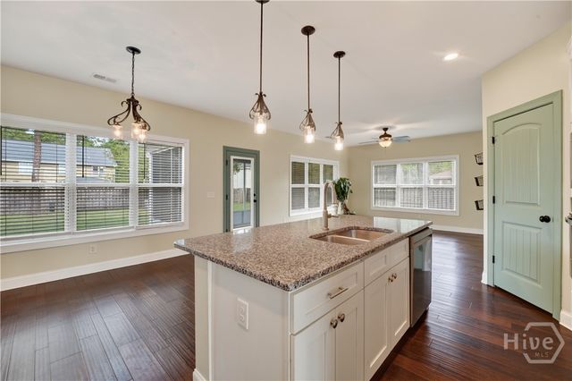 103 Cypress Loop, Bloomingdale, GA 31302