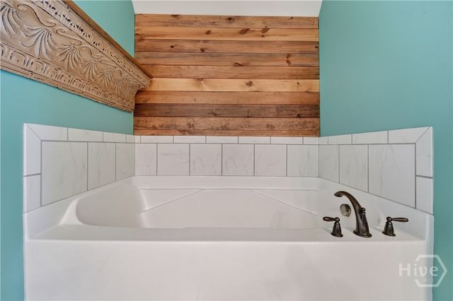 103 Cypress Loop, Bloomingdale, GA 31302