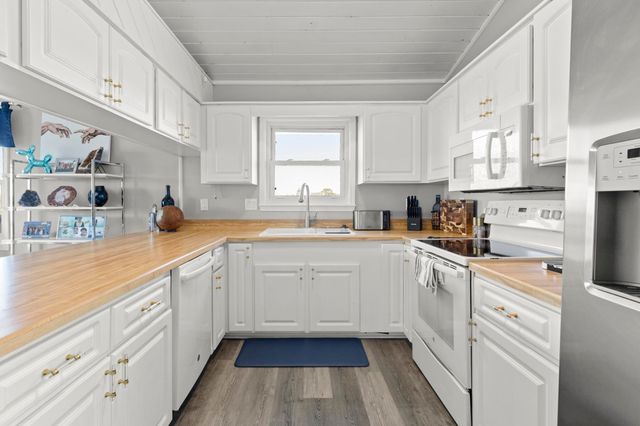 300 Boulevard Des Pins, St Augustine, FL 32080