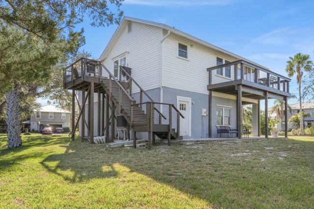 300 Boulevard Des Pins, St Augustine, FL 32080