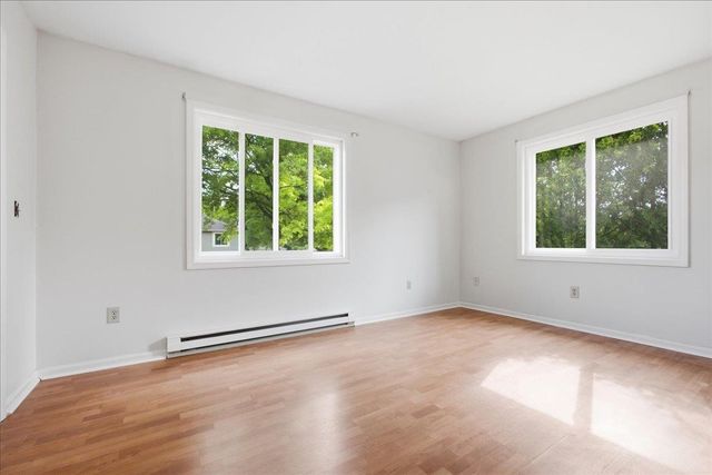 1 Overlook Drive, South Burlington, VT 05403