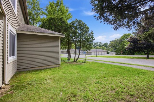 1 Overlook Drive, South Burlington, VT 05403