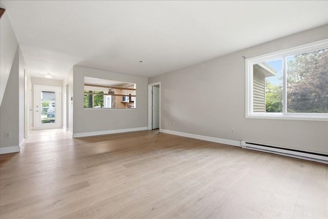 1 Overlook Drive, South Burlington, VT 05403