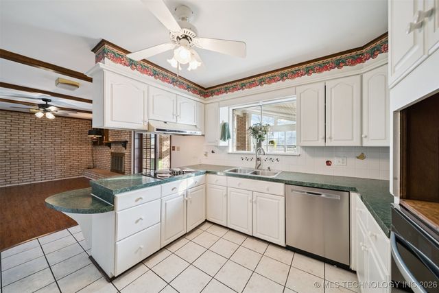 14650 E 11th Place, Tulsa, OK 74108