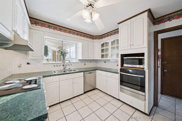 14650 E 11th Place, Tulsa, OK 74108