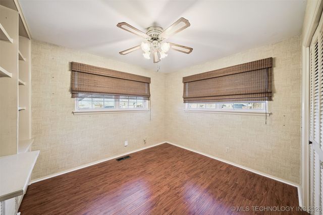 14650 E 11th Place, Tulsa, OK 74108