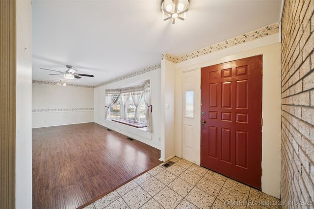 14650 E 11th Place, Tulsa, OK 74108