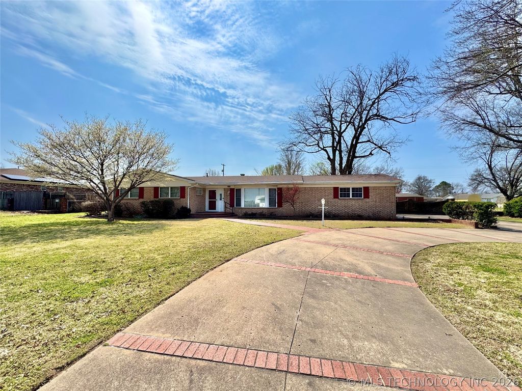 14650 E 11th Place, Tulsa, OK 74108