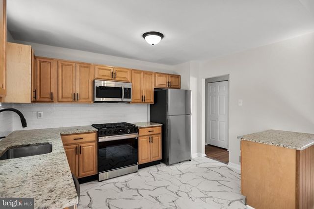356 WASHINGTON AVE, West Berlin, NJ 08091