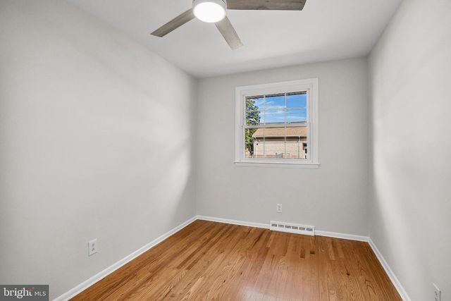 356 WASHINGTON AVE, West Berlin, NJ 08091