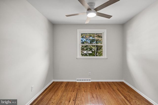 356 WASHINGTON AVE, West Berlin, NJ 08091