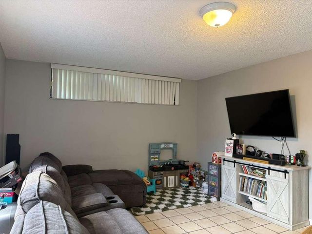 8182 Thames Boulevard D, Boca Raton, FL 33433