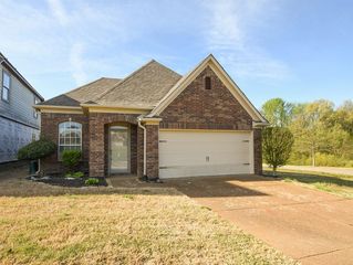7407 LOST GROVE LN, Unincorporated, TN 38016